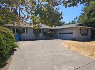 2458 Bethards Dr, Santa Rosa, CA 95405