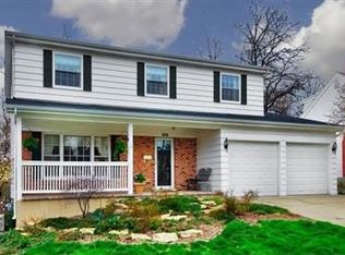 420 Dorset Pl, Glen Ellyn, IL 60137