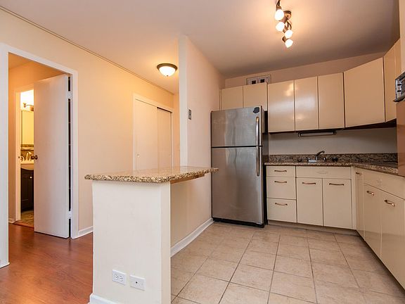 2nd image of 3550 N Lake Shore Dr APT 2411