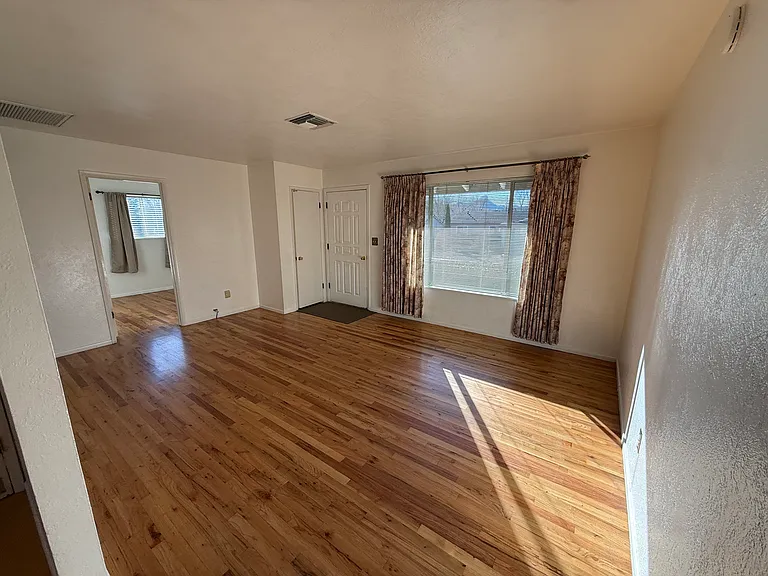 907 Jovian Dr — Photo 20