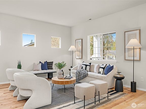 5th image of 12313 NE 203rd Street #91