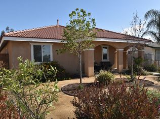 230 E 7th St, Perris, CA 92570