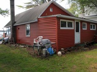 97 Tucker Shore Rd, Belmont, NH 03220