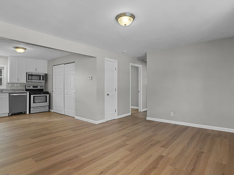 531 Donna Dr — Photo 3