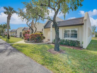 122 Lake Rebecca Drive, West Palm Beach, FL, 33411
