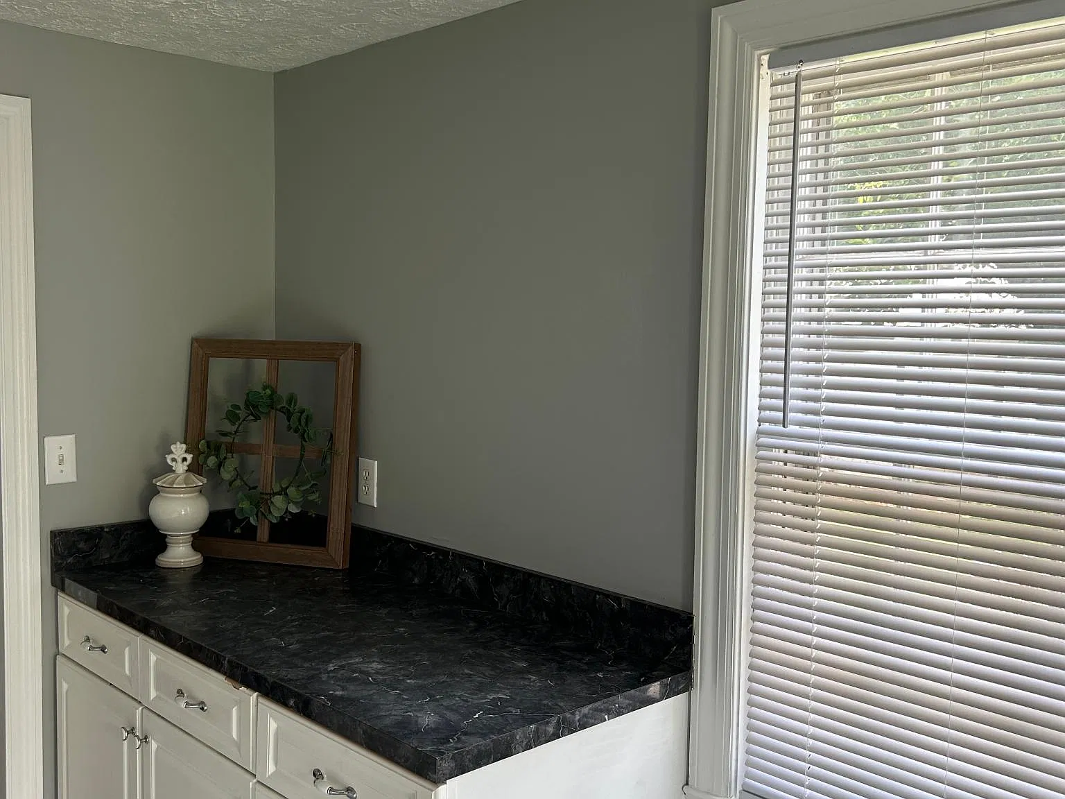 3 bed, 1460 sqft, $1,695 — Photo 2