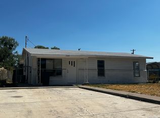 1449 Juanita Dr, Eagle Pass, TX 78852