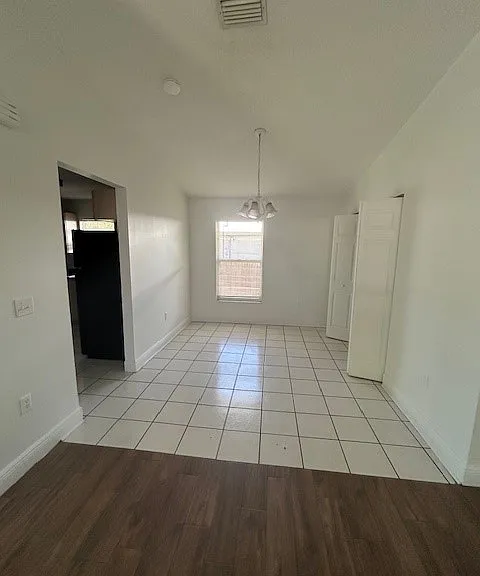 1052 Highland St — Photo 3