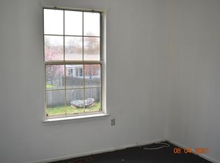 5 Lilac Ln, Newark, DE 19702