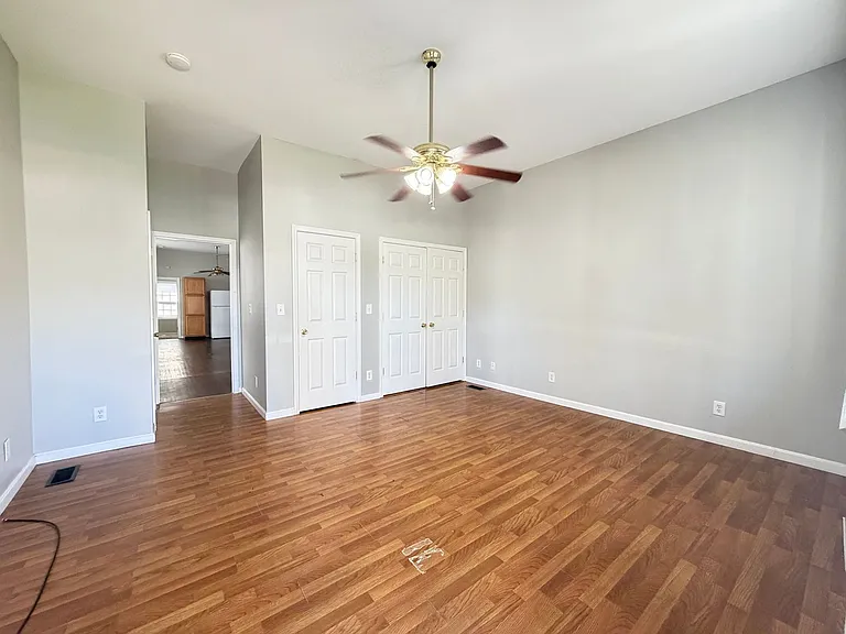 3107 Montana Ave — Photo 2