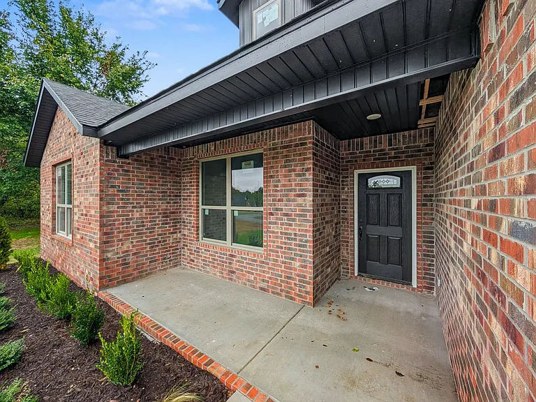 10 Olmsted Cir — Photo 3