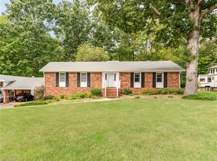 7160 Kenbridge Dr, Clemmons, NC 27012
