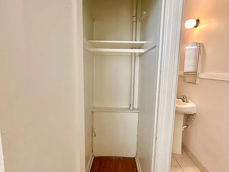 333 E 100 S — Photo 27