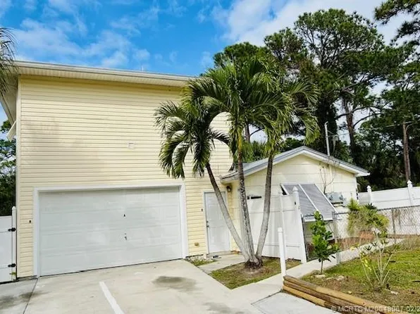 539 NW Baker Rd, Stuart, FL 34994