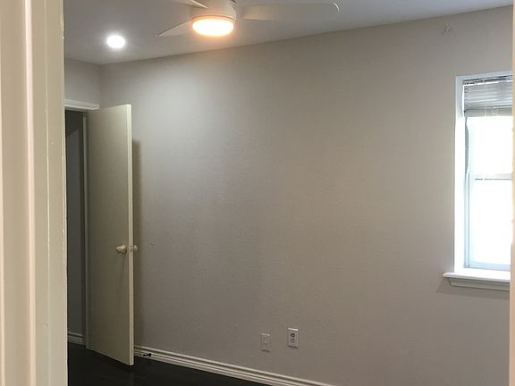 4th image of 1405 Dominique Dr