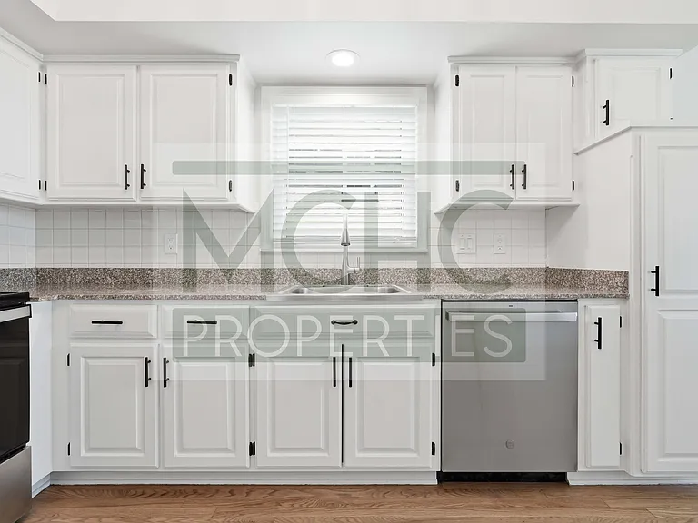 15239 Goodman St — Photo 12