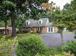 152 Flint Mountain Dr, Stuarts Draft, VA 24477