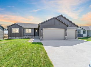 4113 S Catcher Ct, Sioux Falls, SD 57110