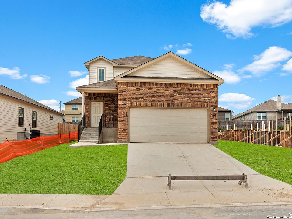 1st image of 302 Bobwhite Way