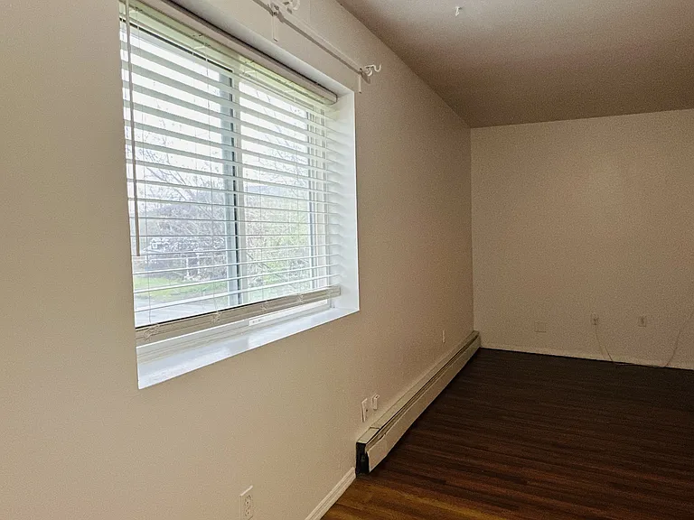 23 Pearl St #5 — Photo 10