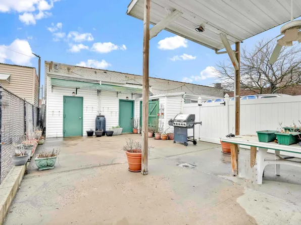 1623 George Street image 21 of 25