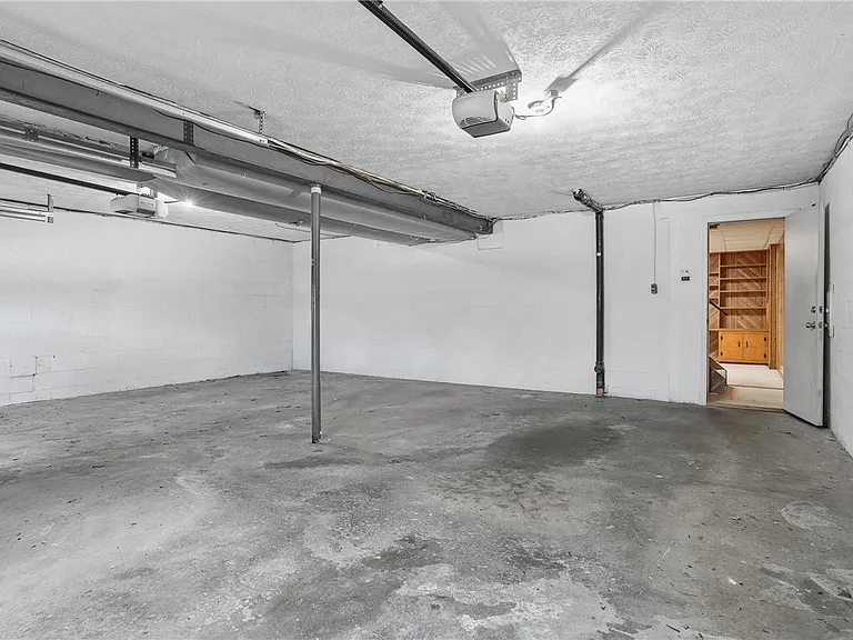 1519 Hastings Mill Rd — Photo 35