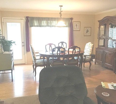 4th image of 4006 Lakeside Dr