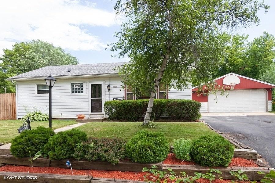 2nd image of 6205 W Verona Ct
