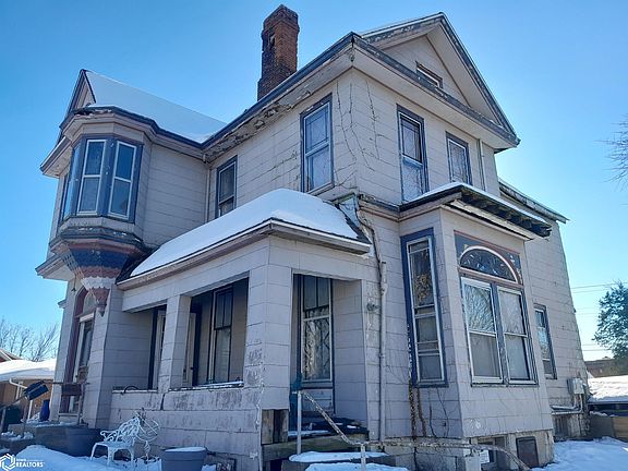 3rd image of 628 Franklin St