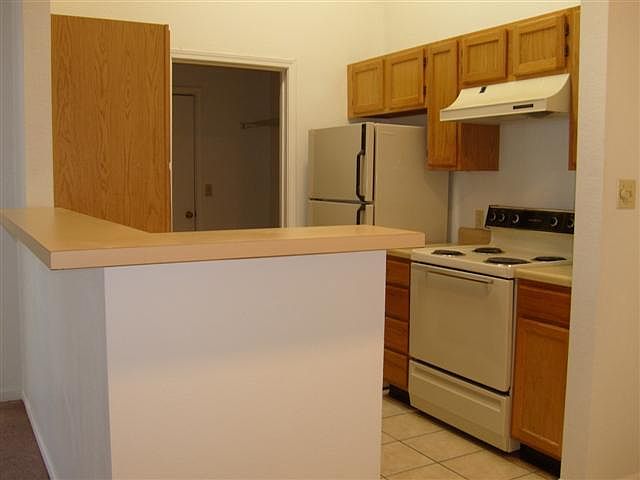 2nd image of 120 SE 1161st