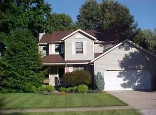 341 Buckeye Dr, Sheffield Lake, OH 44054