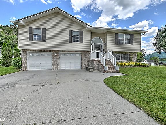 3rd image of 311 Hawkins Ave