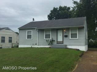 408 Midlothian Rd, Saint Louis, MO 63137