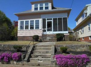 18 Lindy Ave, Providence, RI 02908