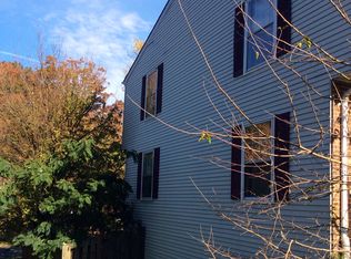 6401 Silver Ridge Cir, Alexandria, VA 22315