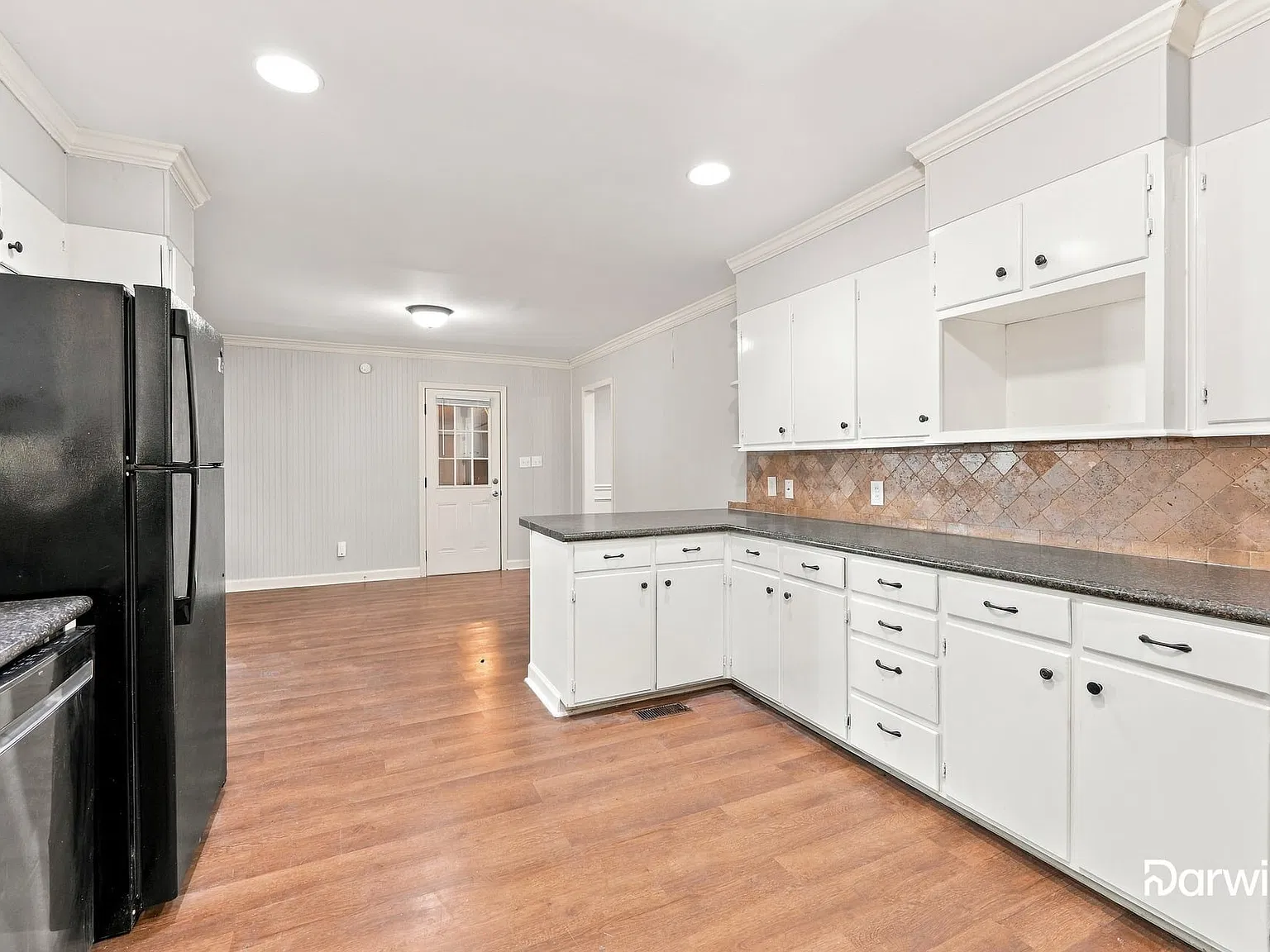 3 bed, 2.0 bath, 1610 sqft, $1,835 — Photo 3