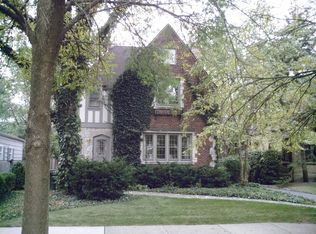 1166 Ash St, Winnetka, IL 60093