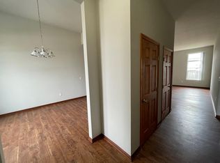 1398 Fieldstone Dr, Belvidere, IL 61008