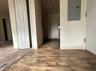 1063 Hudson Ave APT 806, Stillwater, NY 12170