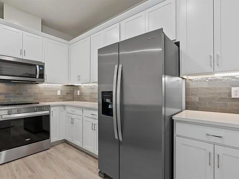 7566 Sea Oak Ct — Photo 8