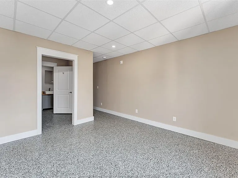 15 Renaud Dr #206 — Photo 16