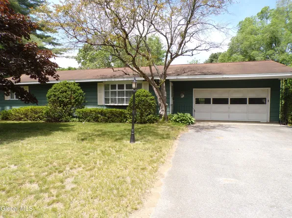 28 Buena Vista Avenue, Queensbury, NY 12804