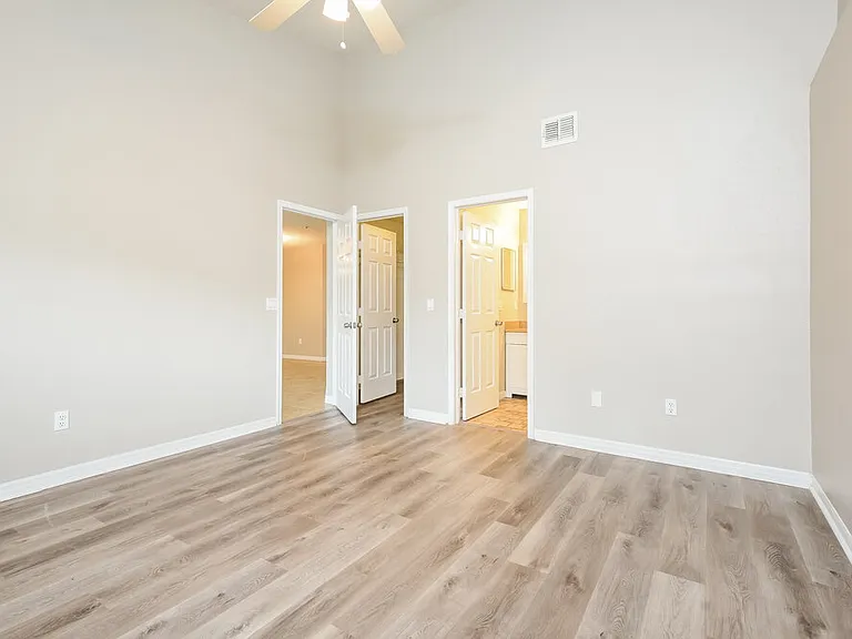 3313 Hamlet Loop — Photo 11
