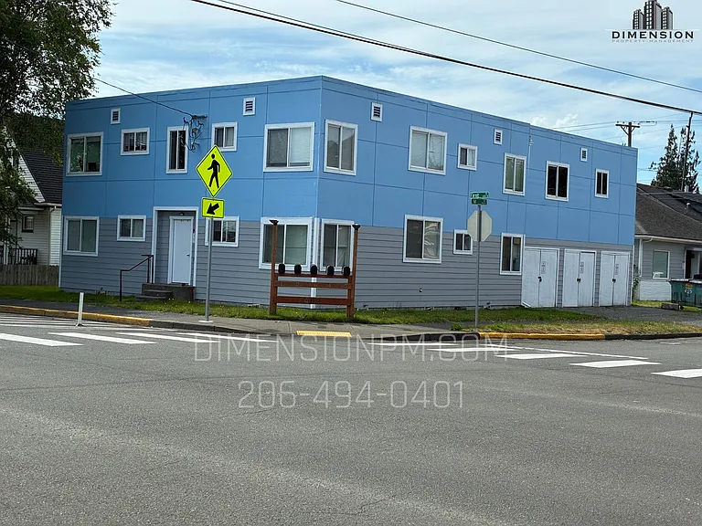 402 W 1st St — Photo 3