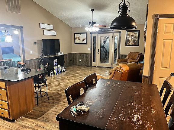 5th image of 312 Oak Hammock Ln