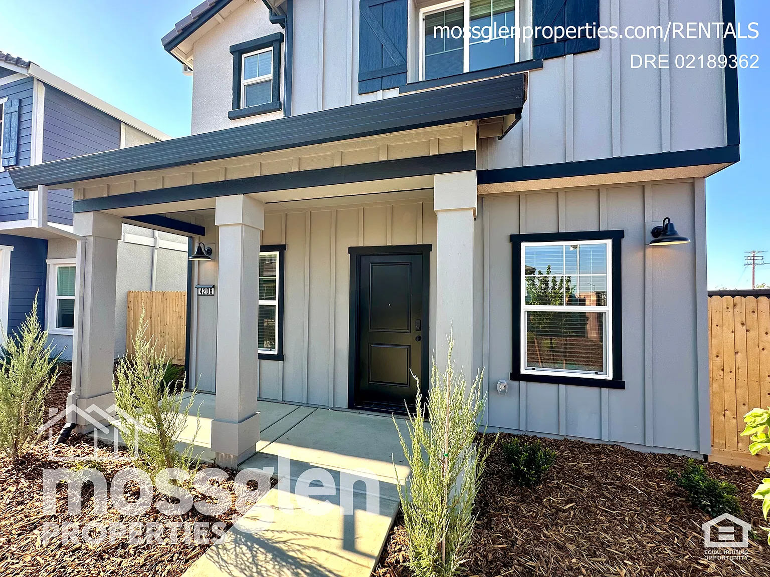 3 bed, 2.5 bath, 1856 sqft, $2,695 — Photo 2