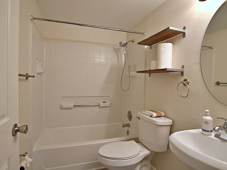 13573 Orchard Dr — Photo 17