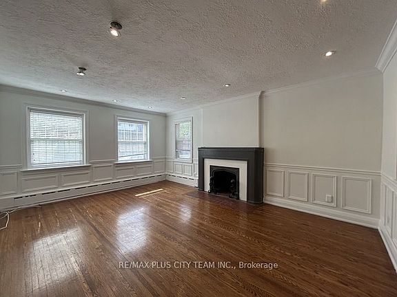 2nd image of 1745 Bathurst St #1