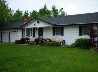 104 Karen Dr, Holton, KS 66436