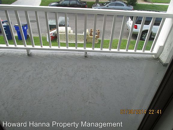 4th image of 242 Ethel Ave APT 3
